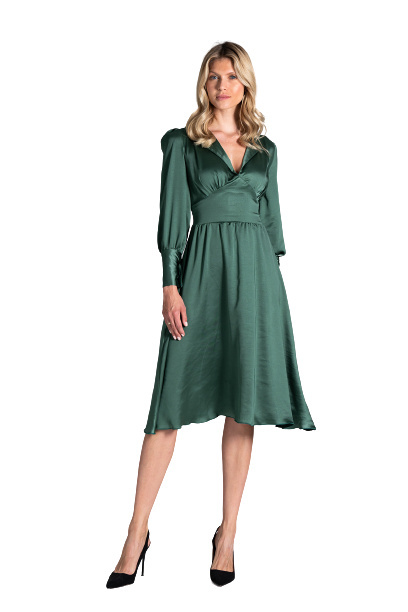 Sukienka Midi - Satynowa Rozkloszowana Długi Rękaw Dekolt V - zielona